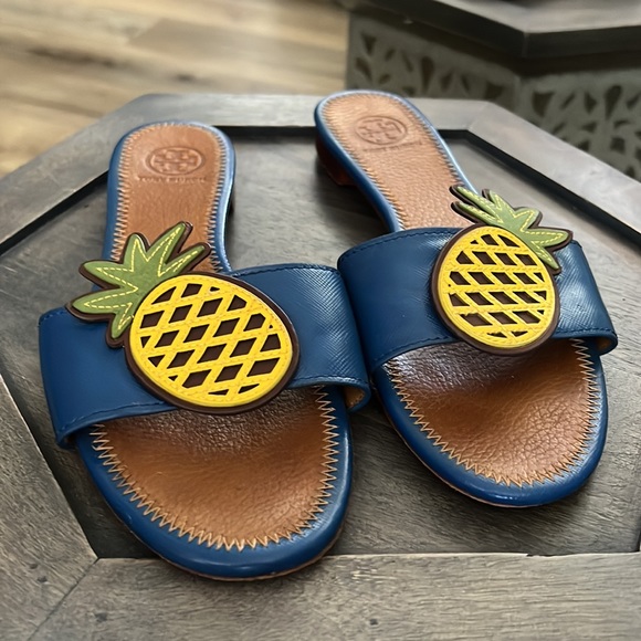 π₯ 1 hour saleπ Tory Burch, pineapple slides, ππππππ